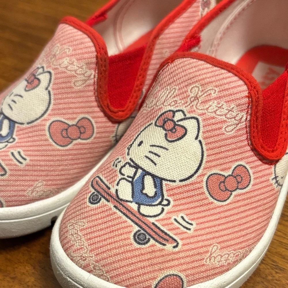 Hello Kitty Kids Slip On Sneakers by Sanrio - Size‎ 9.5 Baby Toddler
